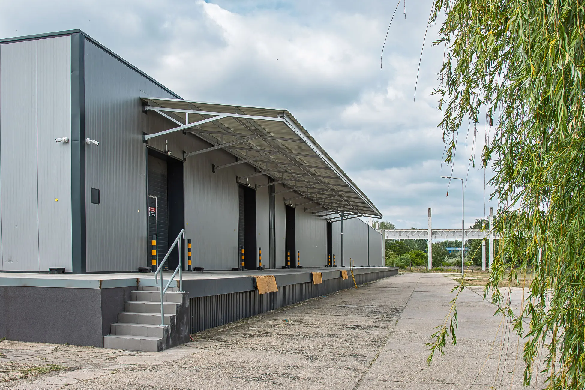 raking-kft-kecskemet-csarnokok-raktarak-irodak-berbeadasa